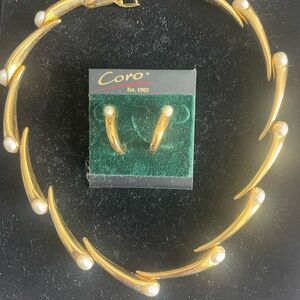 Coro Gold Necklace and Earring Set with Pearls